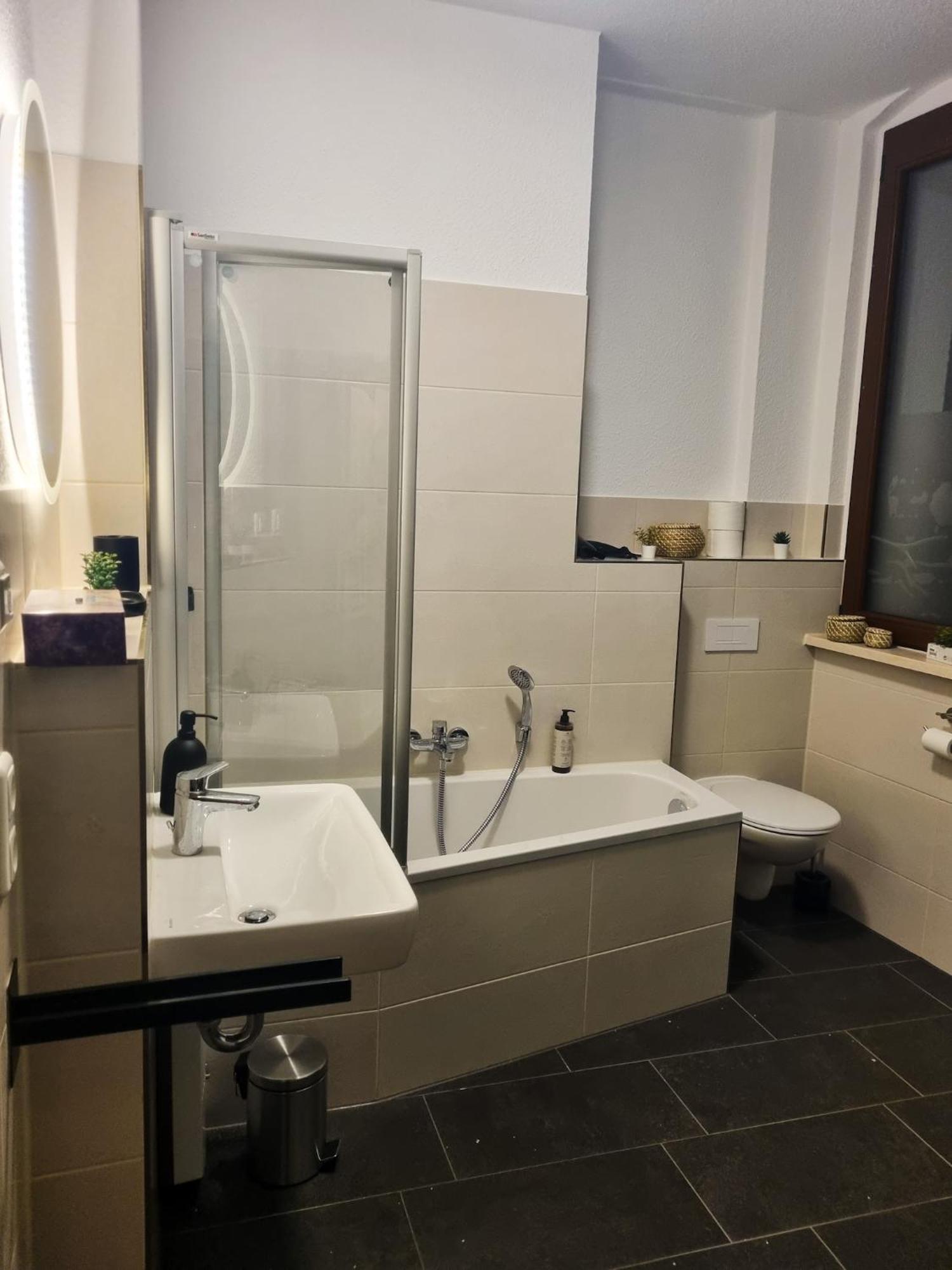 Maremar - Design Maisonette Altstadt - 4 Pers - 57Qm - Luxus Boxspringbett - Kueche - Arbeitsplatz - Privater Parkplatz Грайц Екстериор снимка